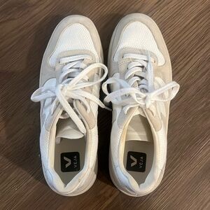 Veja Sneakers